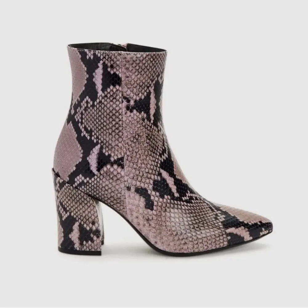 Aquatalia Mauve Black Snakeskin Embossed Leather Palomina Ankle Boots Sz.10 NWOB